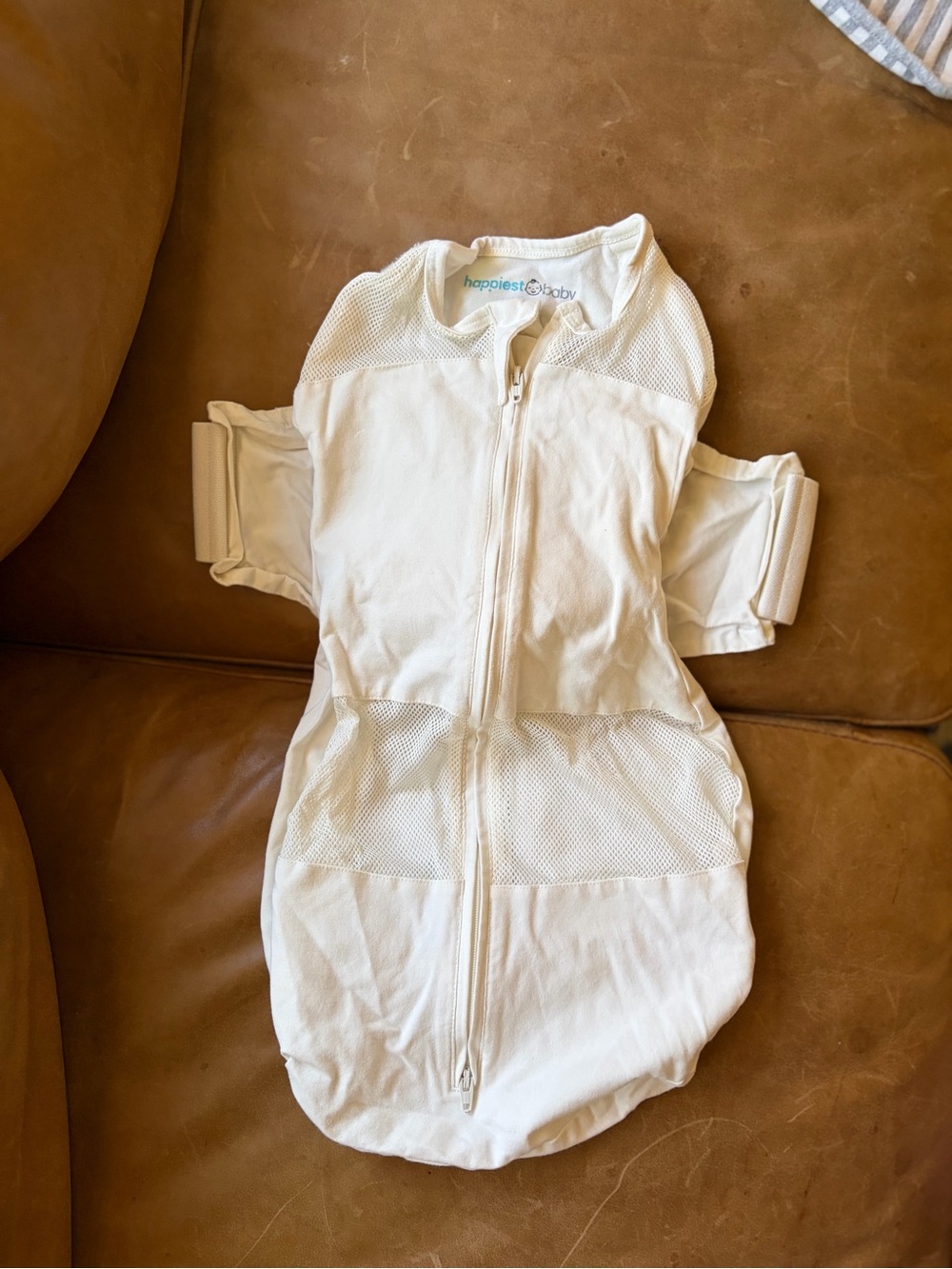 Set of 6 Snoo Crib Swaddles - all White - 3 small, 2 med, 1 lrg